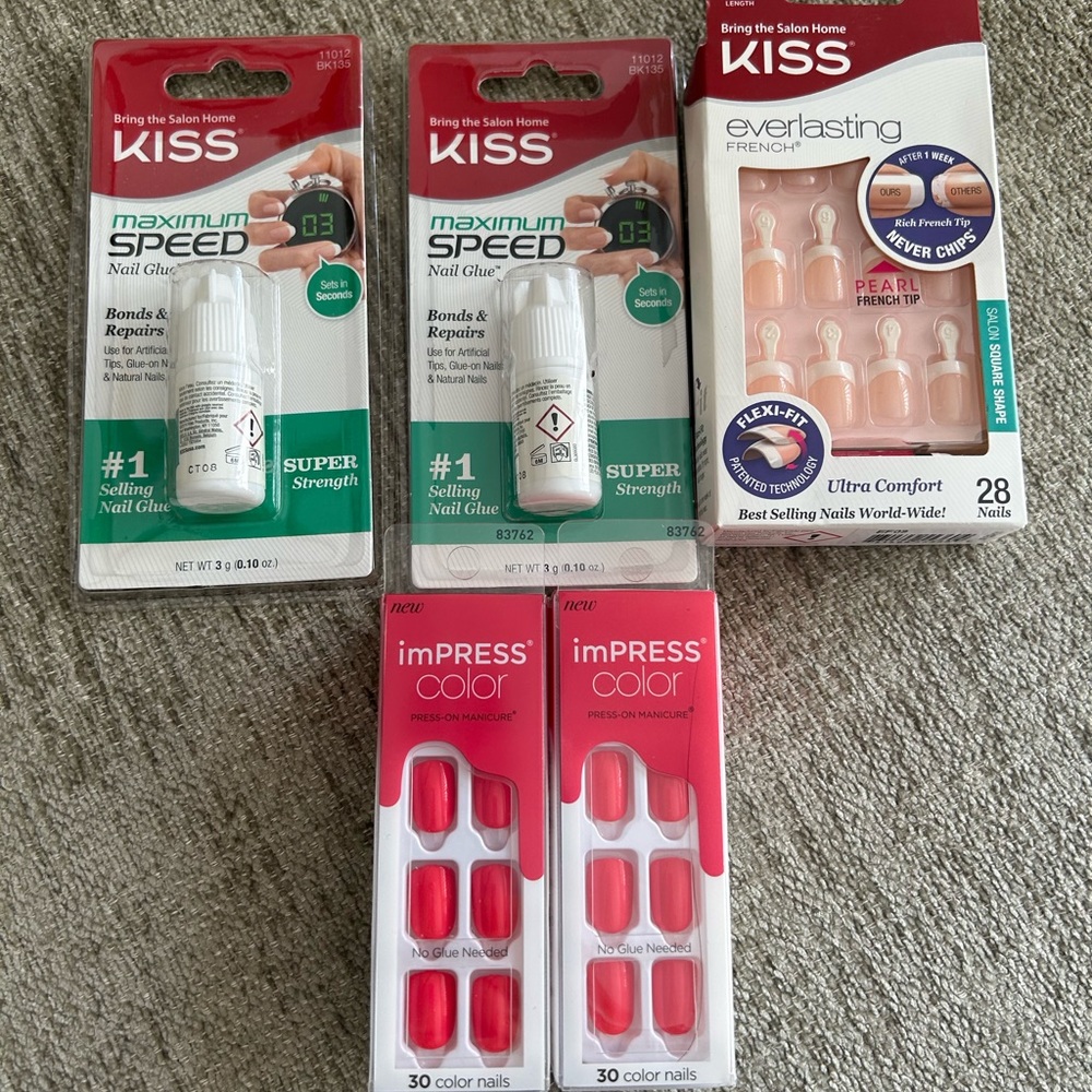 Brand new KISS NAILS SET BUNDLE